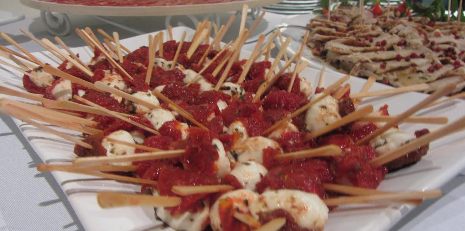 Espeto de tomate seco com mussarela de bufala